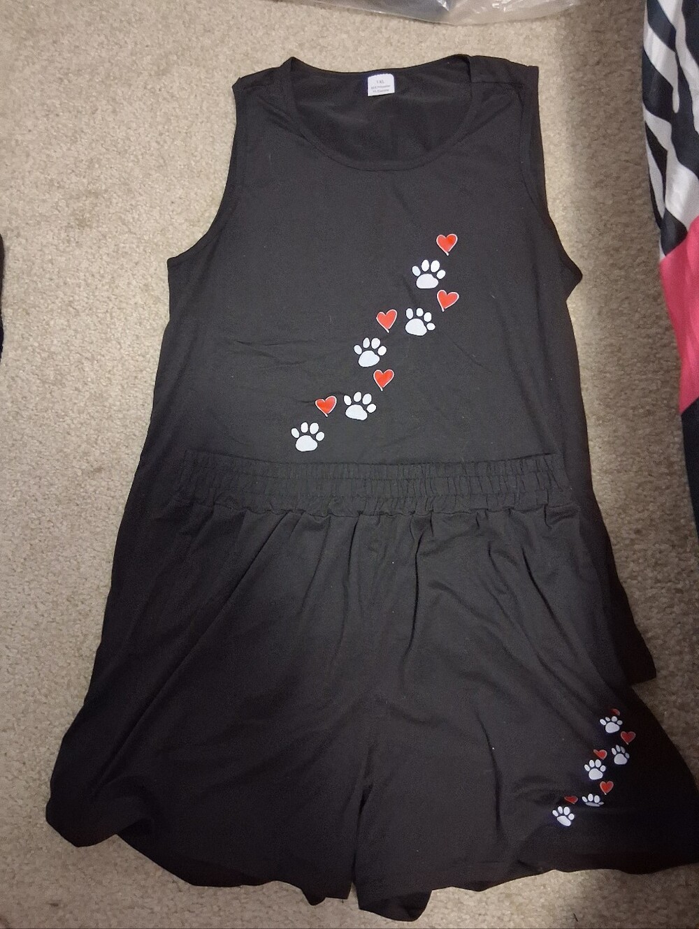Women's unbranded paw print pajama set